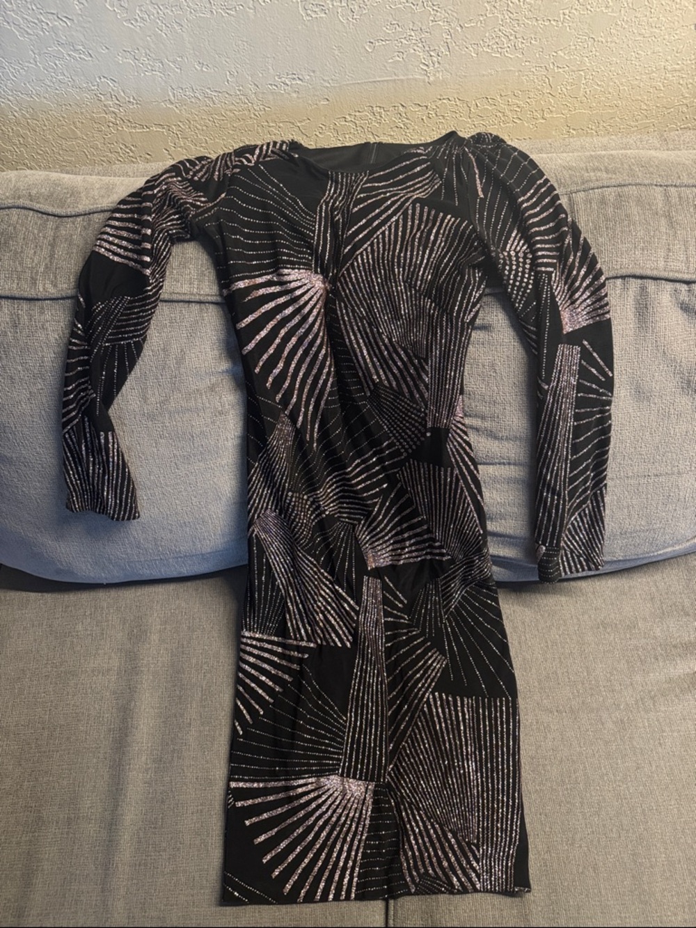 Women’s Black Long Sleeve Glitter-Pattern Bodycon Dress